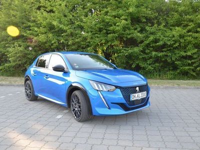 gebraucht Peugeot e-208 GT Pack 8 Fach Bereift