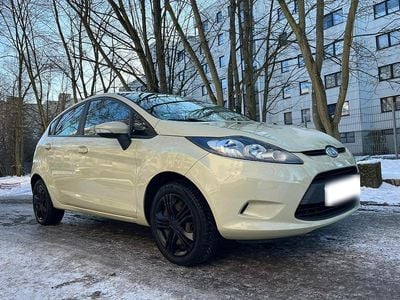 Gebraucht Ford Fiesta 96 PS (70 kW) 2009 Grün Kleinwagen