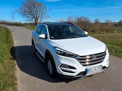 Gebraucht Hyundai ix35 130 PS (95 kW) 2016 Weiß SUV
