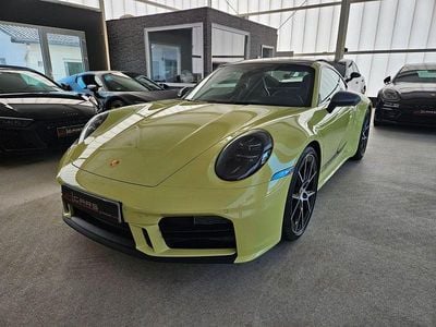 Gebraucht Porsche 911 Carrera 394 PS (289 kW) 2025 Gelb Coupé