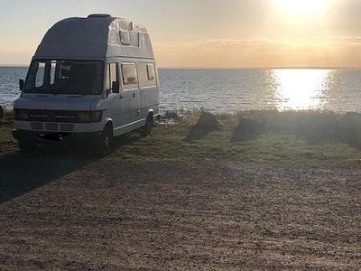 Weiß Gebraucht 1983 Mercedes T1 Van | 15.950 €