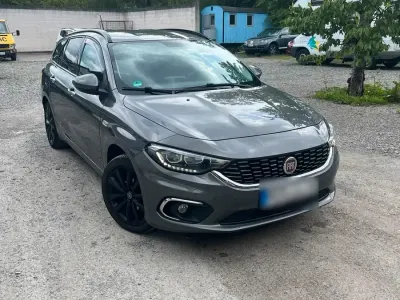 Gebraucht Fiat Tipo 120 PS (88 kW) 2018 Grau Kombi