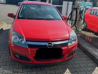 Gebraucht Opel Astra 140 PS (102 kW) 2006 Rot Limousine