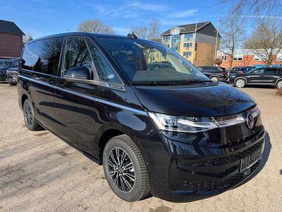 Neu VW Multivan Style 150 PS (110 kW) 2025 Deep black perleffekt Van