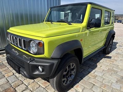 Neu Suzuki Jimny 102 PS (75 kW) 2025 Gelb / schwarzes dach SUV