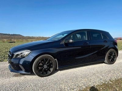 Gebraucht Mercedes A220 177 PS (130 kW) 2017 Blau Limousine