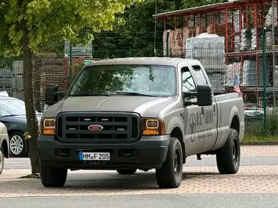 Gebraucht Ford F250 325 PS (239 kW) 2006 Grau Pickup