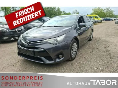 Gebraucht Toyota Avensis Comfort 111 PS (81 kW) 2015 Grey metallic Kombi