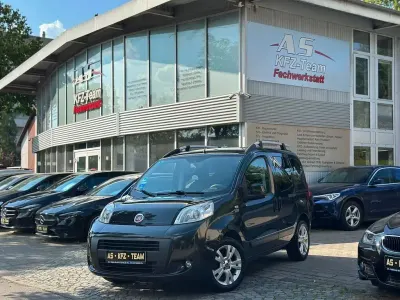 Gebraucht Fiat Qubo Trekking 75 PS (55 kW) 2014 Schwarz Van / Kleinbus