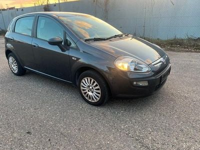 Gebraucht Fiat Punto 82 PS (60 kW) 2011 Grau Kleinwagen