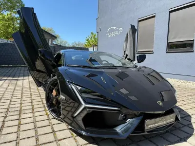 Nouă Lamborghini Revuelto 1016 CP (747 kW) 2026 Negru Coupe
