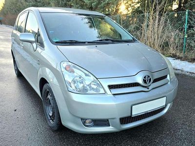 Gebraucht Toyota Corolla Verso 129 PS (94 kW) 2005 Silver metallic Van / Kleinbus