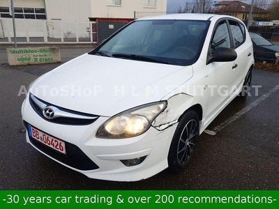 Gebraucht Hyundai i30 109 PS (80 kW) 2011 Weiß Limousine