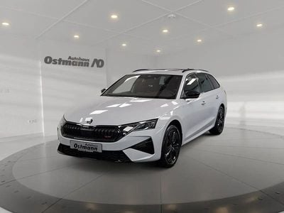 Weiß Gebraucht 2025 Skoda Octavia RS Kombi | 40.579 € (Fairer Preis)