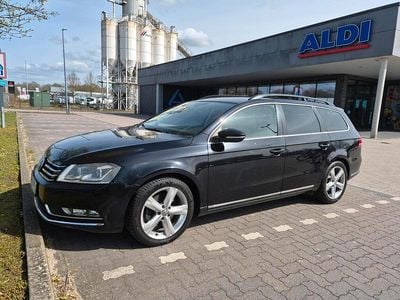 Usata VW Passat Edition 140 CV (102 kW) 2012 Nero Station wagon