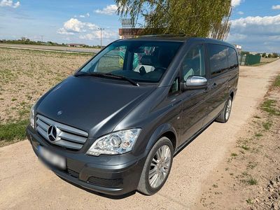 Usata Mercedes Viano 224 CV (164 kW) 2011 Andere farben Monovolume