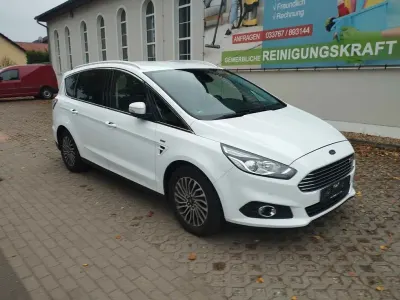 Gebraucht Ford S-MAX Titanium 150 PS (110 kW) 2019 Weiß Van / Kleinbus