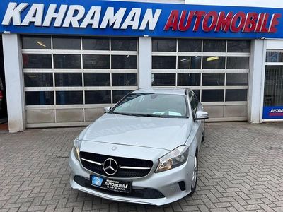 Gebraucht Mercedes A180 122 PS (89 kW) 2015 Silber Limousine