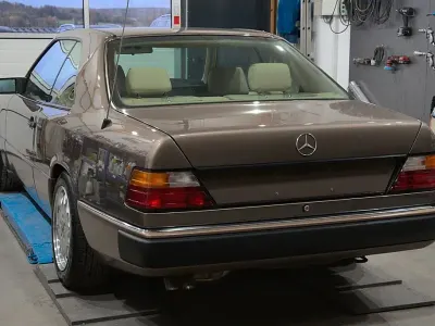 Gebraucht Mercedes 300 220 PS (161 kW) 1992 Braun Coupé