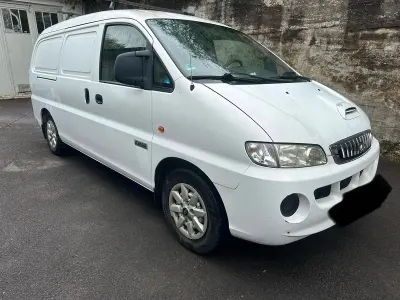 Używany Hyundai H-1 140 KM (102 kW) 2008 Biały Minivan