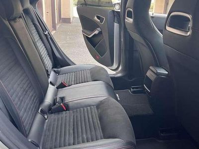 Mercedes CLA200