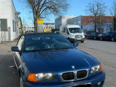 Gebraucht BMW 318 143 PS (105 kW) 2002 Blau Cabrio