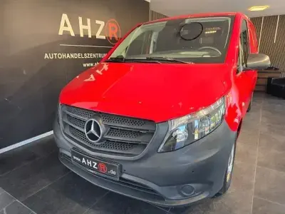 Gebraucht Mercedes Vito 136 PS (100 kW) 2021 Rot Van