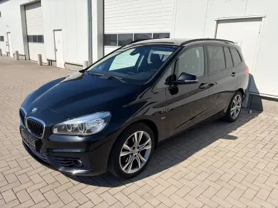 Gebraucht BMW 218 Gran Tourer Sport Line 150 PS (110 kW) 2016 Schwarz Van / Kleinbus