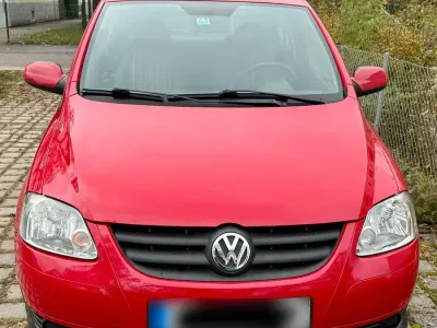 Gebraucht VW Fox 55 PS (40 kW) 2007 Rot Kleinwagen