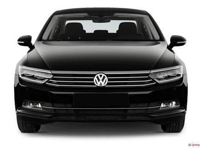 Second-hand VW Passat R-line 179 CP (131 kW) 2018 Alb Berlinǎ