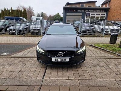 Second-hand Volvo V60 Plus 197 CP (144 kW) 2022 Negru Break