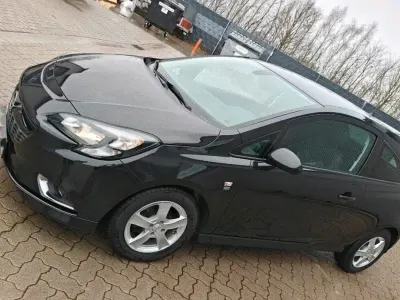 Usado Opel Corsa OPC 90 HP (66 kW) 2015 Preto Citadino