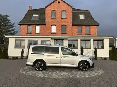 Gebraucht Ford Tourneo Connect Active 122 PS (89 kW) 2025 Silber Van / Kleinbus