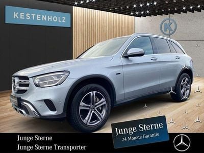 Gebraucht Mercedes GLC300e 194 PS (142 kW) 2021 Silber SUV