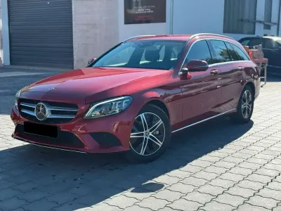 Gebraucht Mercedes C300 258 PS (189 kW) 2019 Designo hyazinthrot Kombi