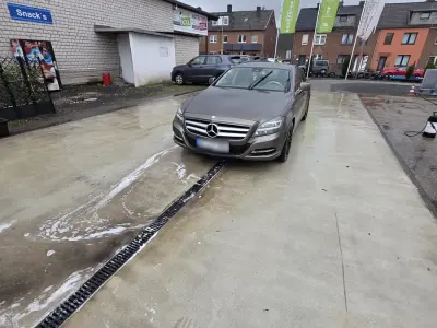 Gebraucht Mercedes CLS350 265 PS (194 kW) 2011 Beige Coupé