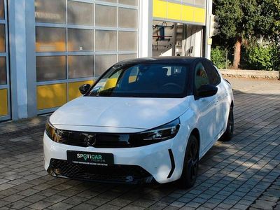 Weiß Gebraucht 2024 Opel Corsa Limousine | 18.390 € (Etwas zu teuer)