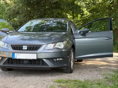 Używany Seat Leon Style 110 KM (80 kW) 2017 Szary Sedan/Limuzyna