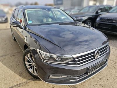 Grau Gebraucht 2021 VW Passat Elegance Kombi | 15.900 € (Guter Preis)