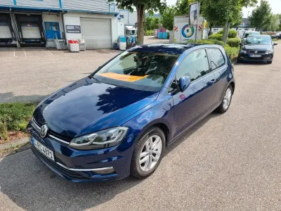 Gebraucht VW Golf VII Comfortline 150 PS (110 kW) 2018 Blau Limousine