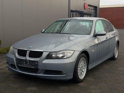 Blau Gebraucht 2006 BMW 320 Limousine | 4.990 € (Etwas zu teuer)
