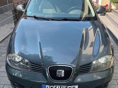 Grau Gebraucht 2006 Seat Ibiza Kleinwagen | 2.599 €