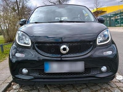 Gebraucht Smart ForFour 71 PS (52 kW) 2015 Schwarz Kleinwagen