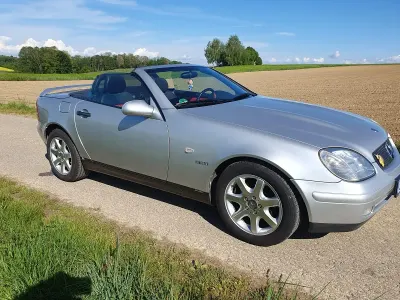Gebraucht Mercedes SLK200 136 PS (100 kW) 1997 Silber Cabrio