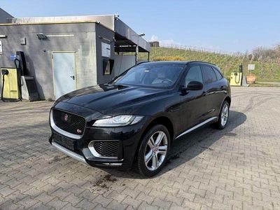 Gebraucht Jaguar F-Pace First Edition 300 PS (220 kW) 2016 Schwarz SUV