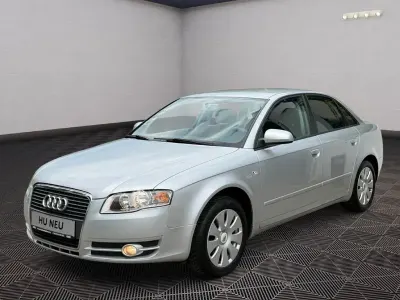 Gebraucht Audi A4 131 PS (96 kW) 2007 Silbersee/lichtsilber Limousine