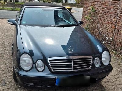 Second-hand Mercedes CLK200 165 CP (121 kW) 2000 Negru Cabrio