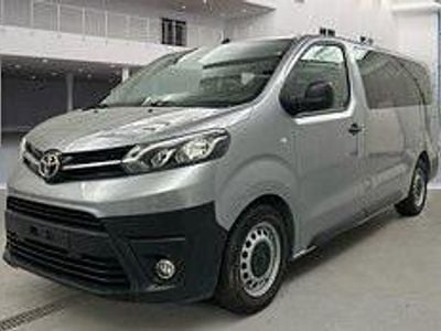 Silber Gebraucht 2022 Toyota Proace Van / Kleinbus | 21.500 € (Teuer)