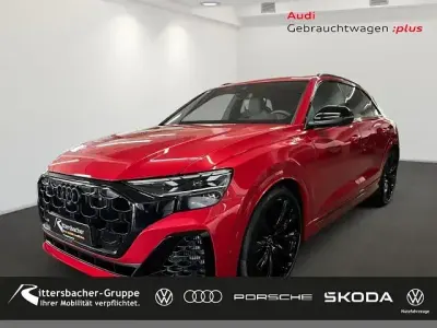 Gebraucht Audi SQ8 Ambiente 507 PS (372 kW) 2025 Chilirot metallic SUV