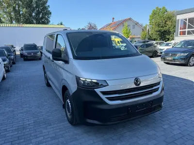 Neu VW T7 150 PS (110 kW) 2026 Grau Van
